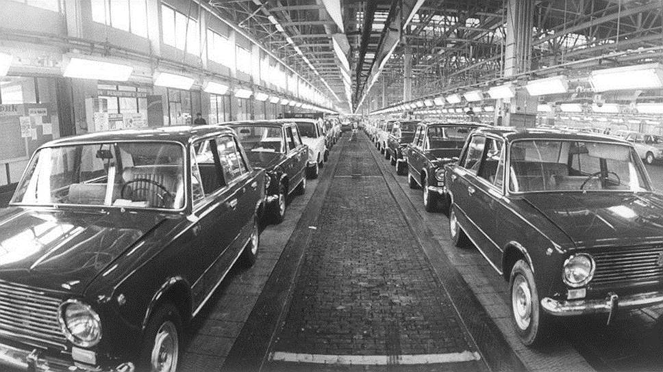 Повышение цен 1978 года сделало довольно дорогие отечественные автомобили еще недоступнее для подавляющего большинства советских людей 
