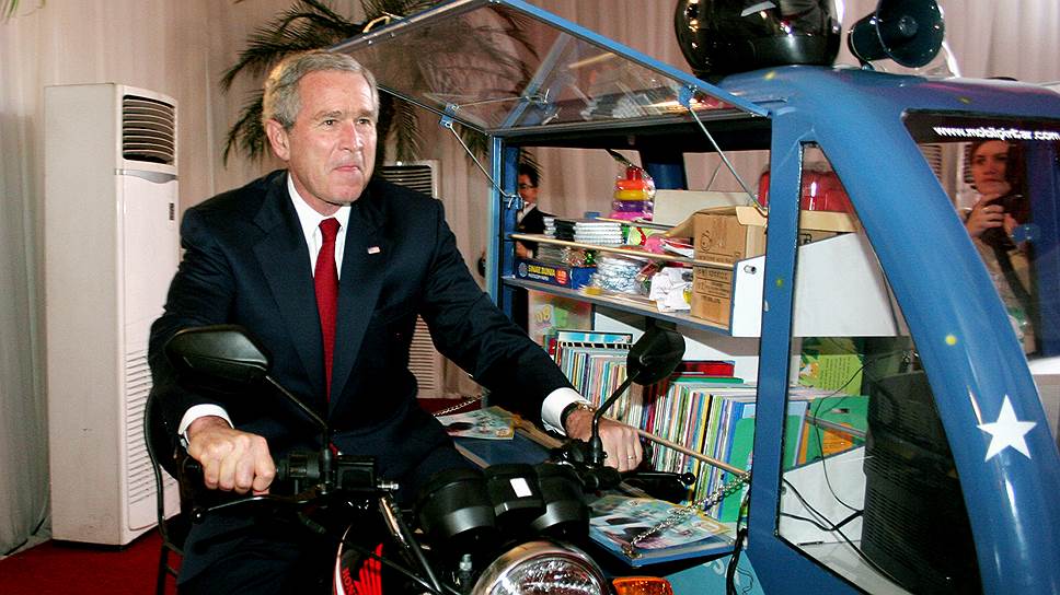 Президент США Джордж Буш. Богор, 2006 год 
