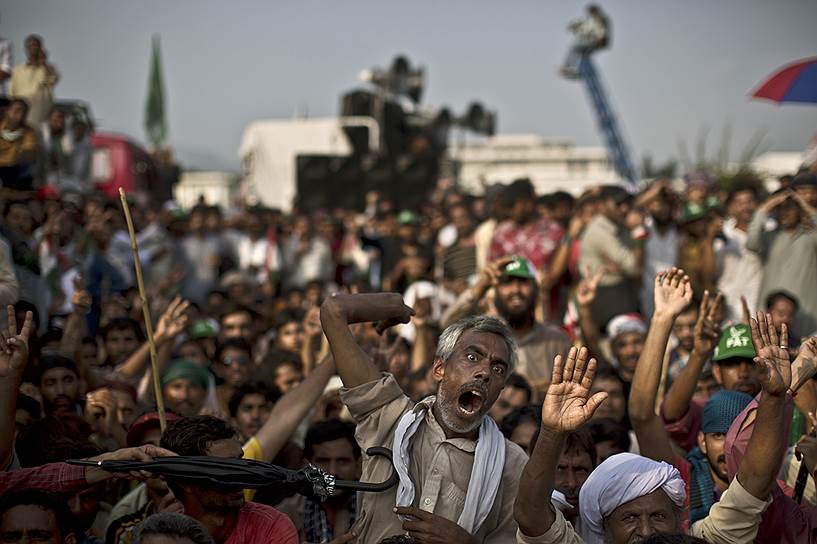Лидеры протестов в Исламабаде продолжают надеяться на мирное разрешение ситуации 
