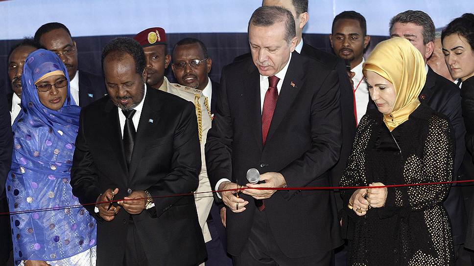 Визит президента Турции в Сомали (на фото второй слева — президент Сомали Хасан Шейх Махмуд) лишь подтверждает далеко идущие геополитические планы Анкары 
