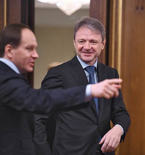 Перед тем как занять министерское кресло, Александр Ткачев (справа) пять лет провел в депутатском и 14 в губернаторском