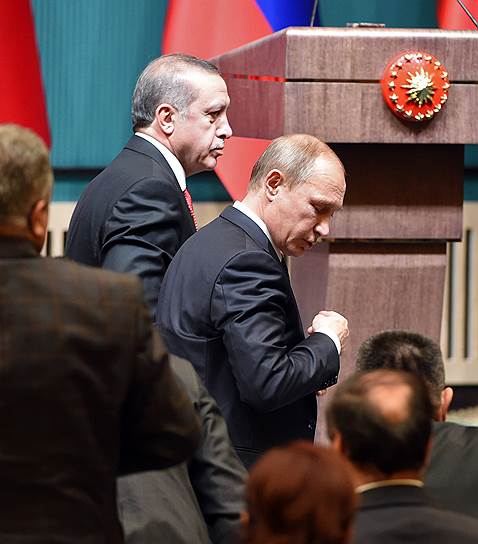 Владимир Путин и президент Турецкой Республики Реджеп Тайип Эрдоган во время рабочей поездки президента России в Турцию 
