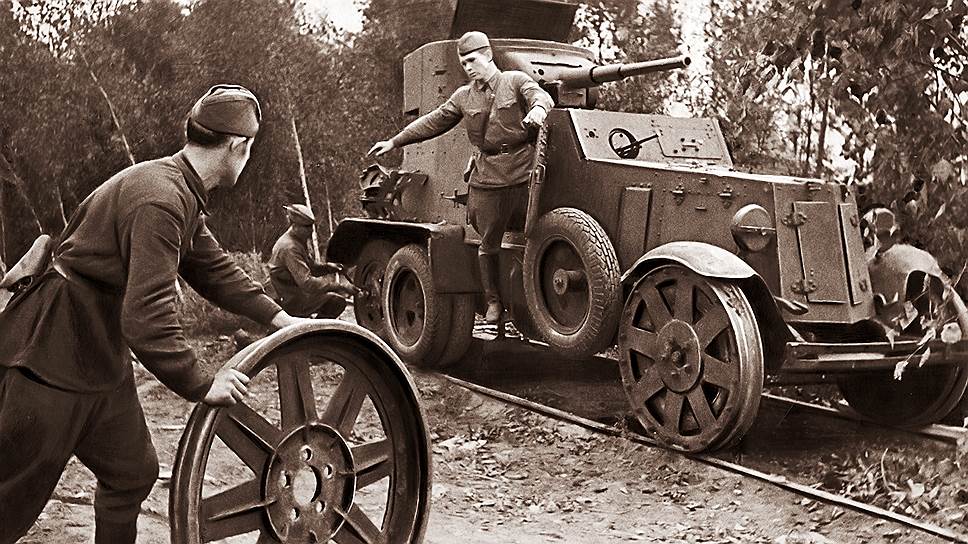 Ижорцы с началом боевых действий организовали ремонтную базу для починки бронемашин, минометов и небольших артиллерийских систем 
