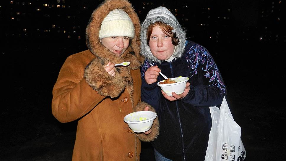 В год на улицах Петербурга погибает от 1 тыс. до 4 тыс. бездомных — многие не выдерживают первой холодной зимы 

