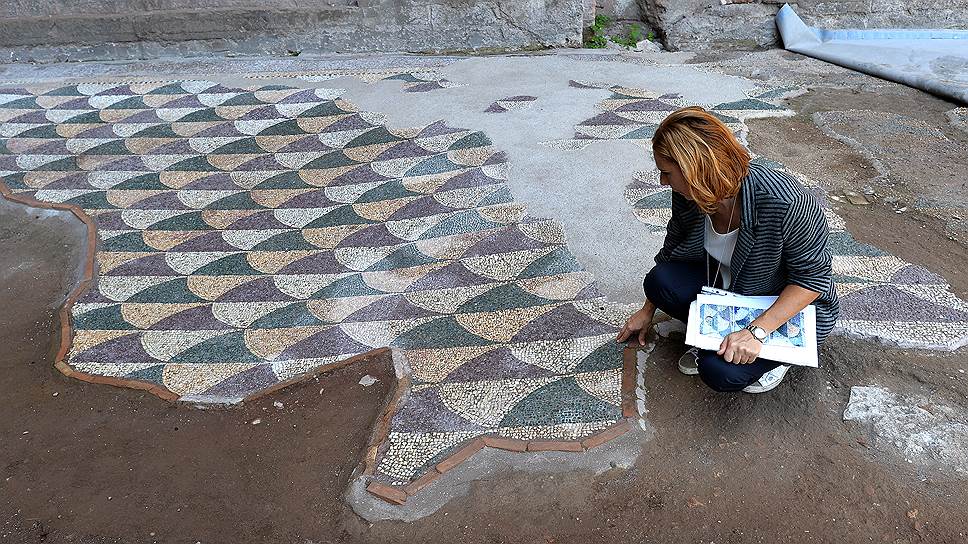 После завершения реставрации жители Рима смогли увидеть 25 кв. м древнеримского мозаичного пола