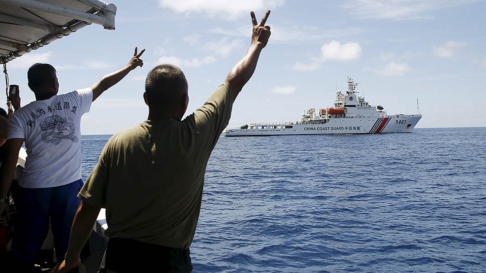 Любое появление китайских кораблей в районе спорных островов воспринимается жителями государств, окружающих Южно-Китайское море, как вызов сложившейся мировой геополитической системе