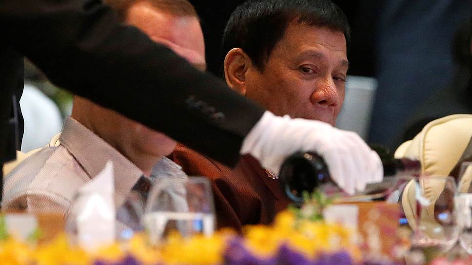 Почему президент Филиппин остался без критика