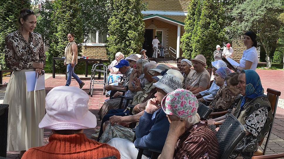 &quot;Государству невыгодно, чтобы человек жил до 90 лет. Но оно обязано заботиться о своих гражданах. Это и вопрос имиджа тоже: о государстве можно судить по тому, как в нем живут старики, дети, паллиативные больные&quot;