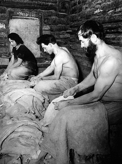 Особые навыки могли уберечь от превращения отхожего промысла в беспросветное рабство