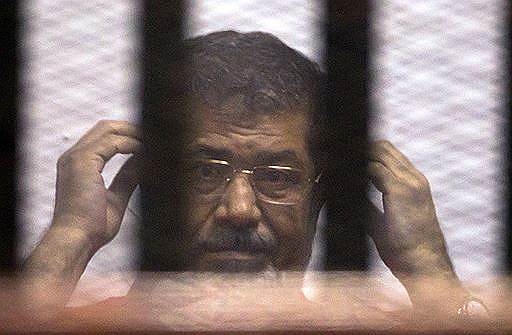Бывшего президента Египта Мохаммеда Мурси, приговоренного к смерти, ждет новое разбирательство и новый срок