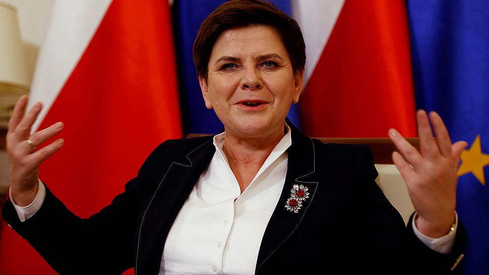 Премьер-министр Польши Беата Шидло взялась за польские НКО, используя для этого специально созданное министерство