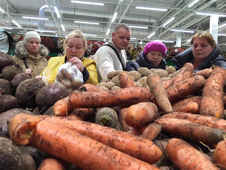 В марте потребительские цены в России увеличились всего на 0,1%, сильнее всего подорожала морковь — на 1,7%