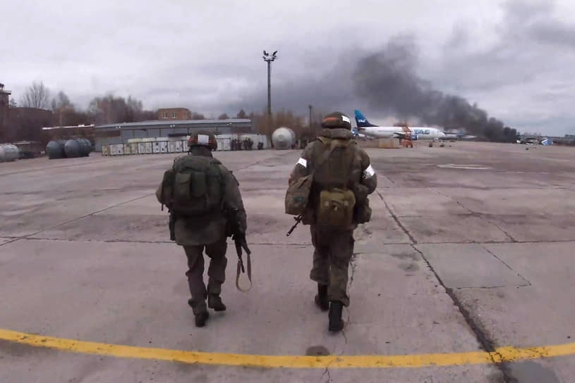 24 февраля военнослужащими РФ проведена операция по высадке десанта в районе аэродрома Гостомель в пригороде Киева