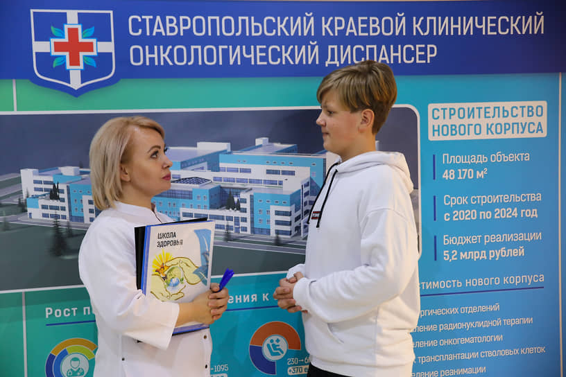 Равные консультанты своим примером часто показывают, что онкологический диагноз не приговор 