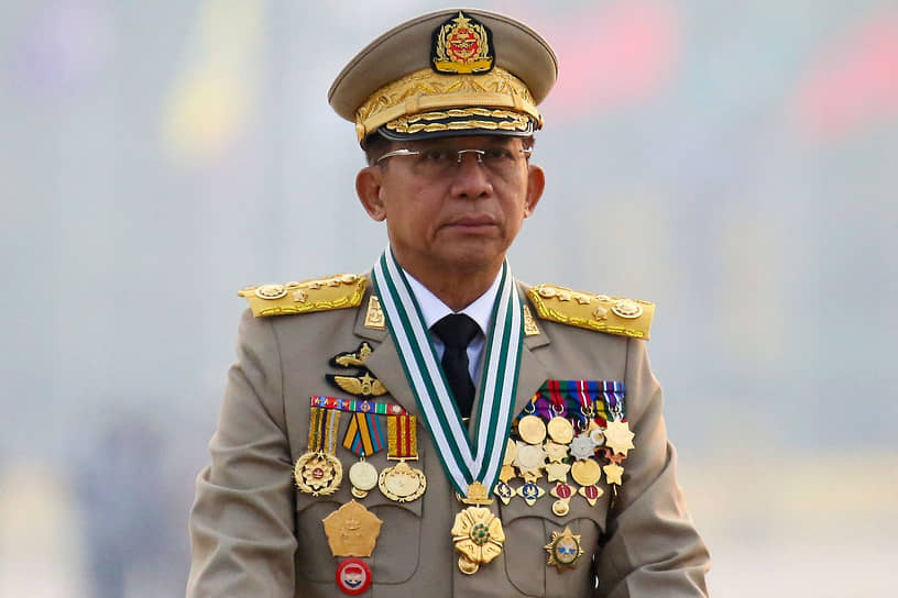 Избранный президент Мьянмы Мин Аун Хлайн