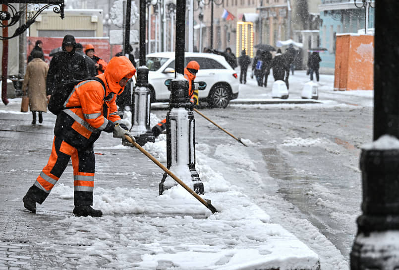 Городские службы перешли на усиленный режим работы 