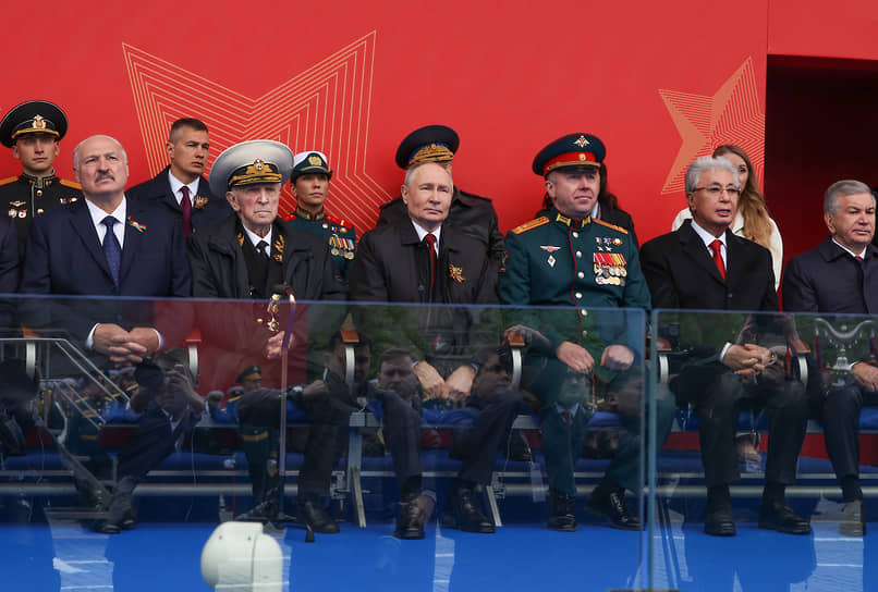 Президенты и ветераны сидели вперемешку