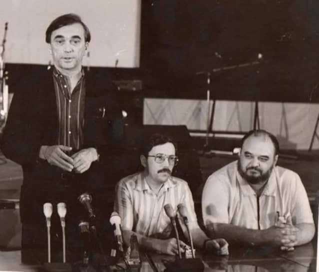 Слева направо: режиссер Элем Климов, Андрей Плахов, киновед Виктор Дёмин
