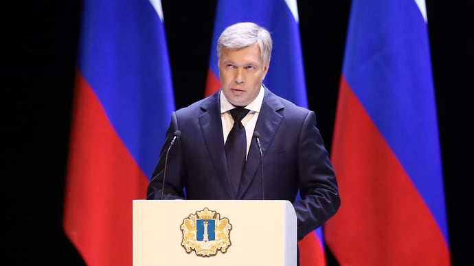 Губернатор отклонился от курса партии