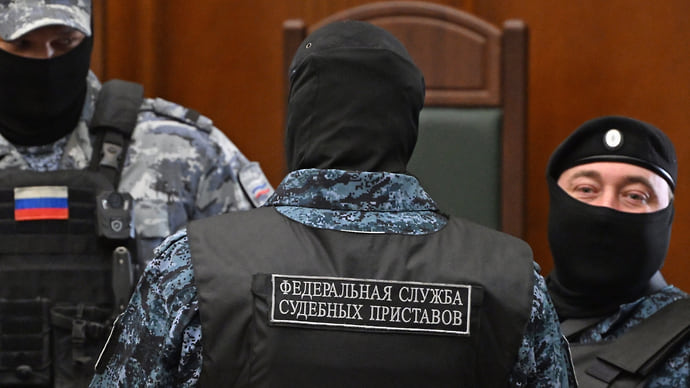 Адвокатов не допускают к должникам