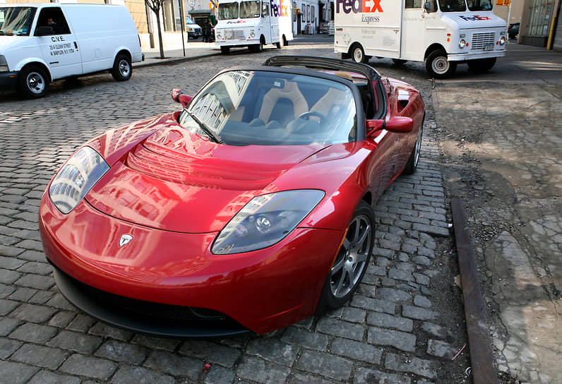 Tesla Roadster. Электромобиль оказалось выпустить гораздо легче, чем сделать его беспилотным 