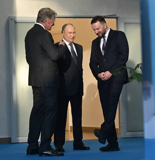 Владимир Путин в ожидании Касыма-Жомарта Токаева ничего не скрывал от Дмитрия Пескова и Максима Орешкина