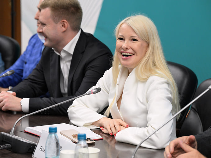 Колобок против эскортниц