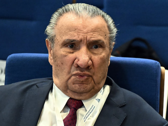 Умер классик адыгейской литературы Исхак Машбаш