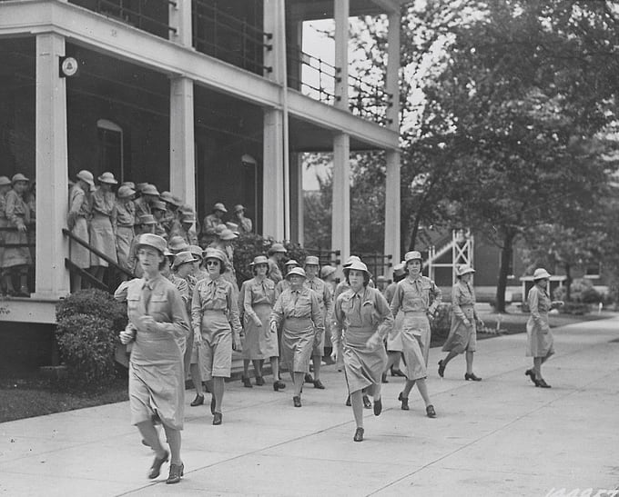Вспомогательный женский корпус армии США (WAAC). Общий сбор, 1942 год