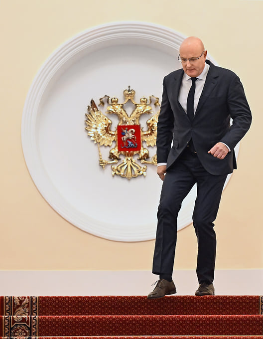 Заместитель председателя правительства Дмитрий Чернышенко после церемонии вручения госнаград педагогам и наставникам программы «Время героев»