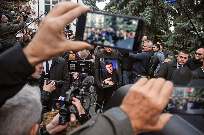 Церемония прощания с врачом-психотерапевтом и телеведущим Анатолием Кашпировским на Троекуровском кладбище в Москве