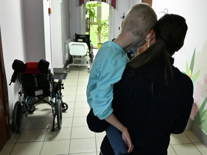 Выражение «на руках» в случае с тяжелобольными детьми часто совсем не образное