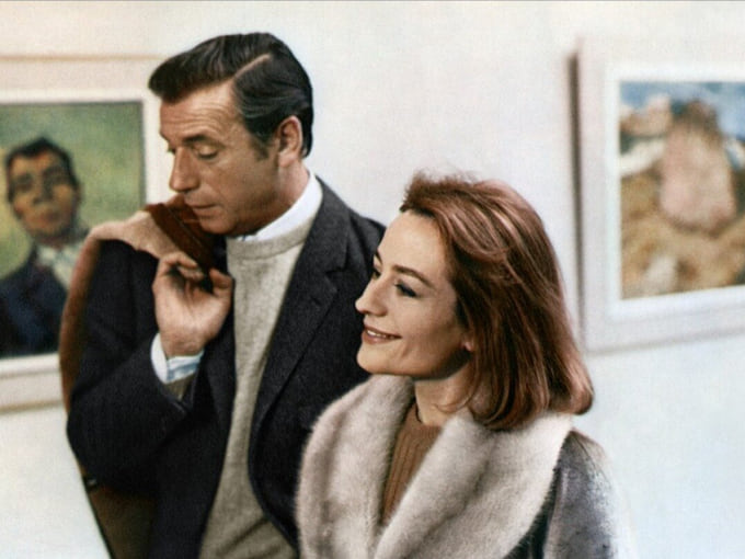 В 1967 году Жирардо снимается у самого модного режиссера Клода Лелуша в фильме «Жить, чтобы жить». Ее партнер — Ив Монтан. В картине переплетаются любовь и политика