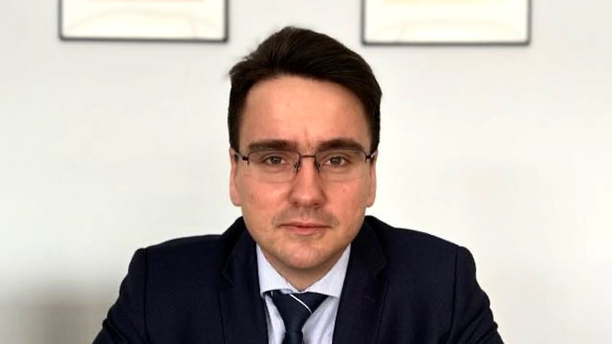 На своей орбите