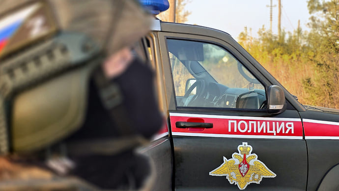 Вместо колонии на передовую