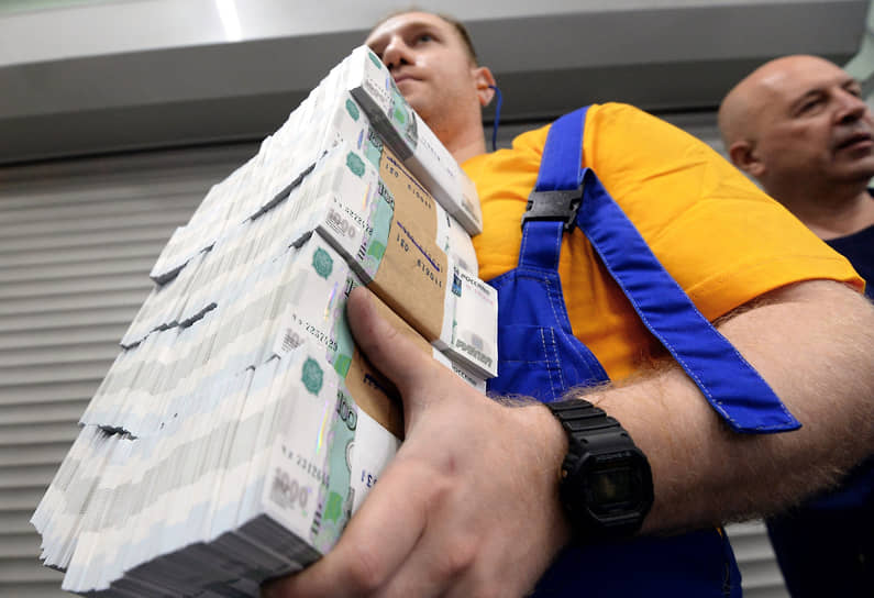 � 1 ������ � ������� �������� ������ ����������� � ������ ���� �������� ����� ��������������, � ������� &mdash; ����� ����������