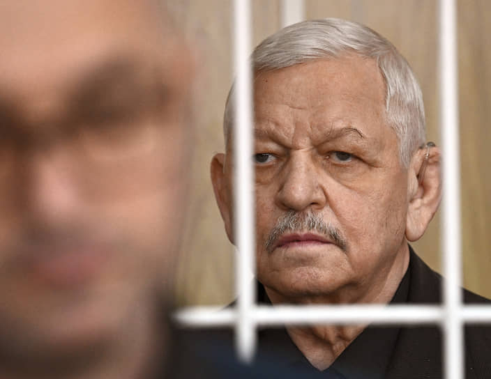 Экс-глава Всероссийского общества глухих Валерий Рухледев