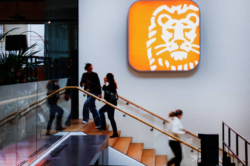 И целого года мало И целого года мало