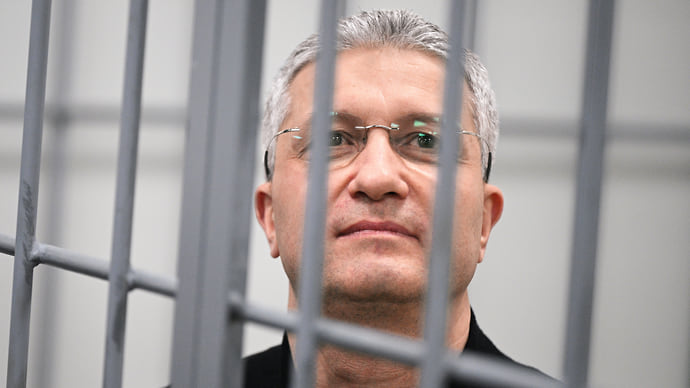 У Тимура Иванова все схвачено