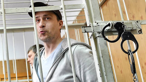 Суд удалился под госзащиту // В приговоре основателю Chrono Pay Павлу Врублевскому проявилась личная заинтересованность судьи