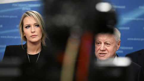 Яну Лантратову уполномочат конкурентно // У кандидата в омбудсмены от Справедливой России Лантратовой будет два соперника