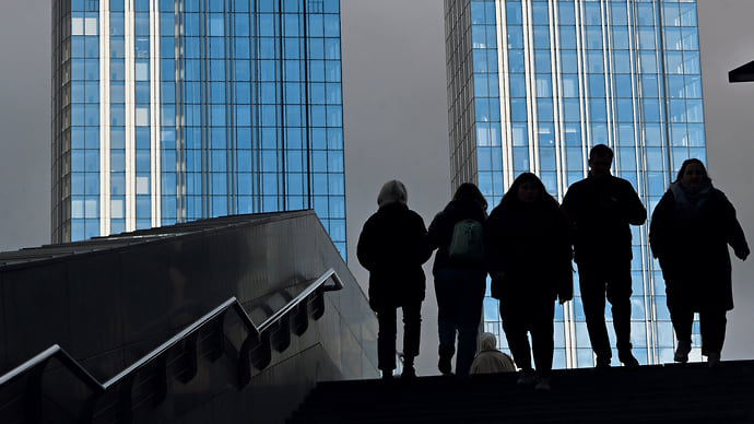 Московские офисы отложили на потом