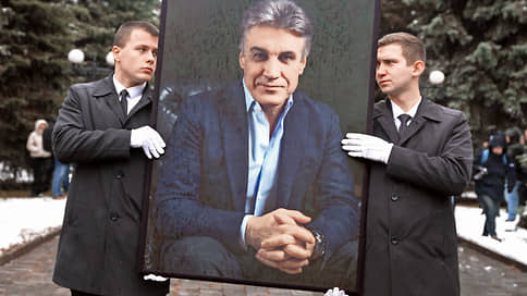 Пиманов равно справедливость // В Москве простились с телеведущим Алексеем Пимановым