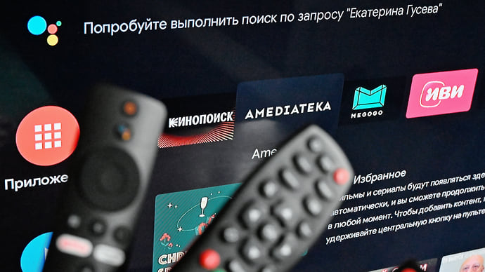 А вас я попрошу подписаться