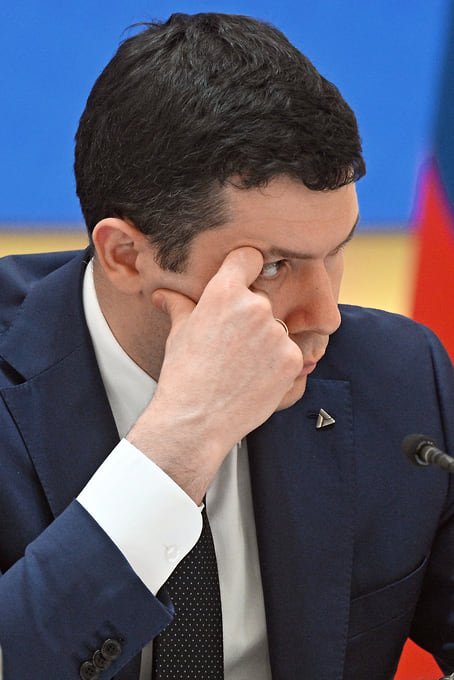 Глава Минпромторга Антон Алиханов задумался над стимулированием спроса на российскую промышленную продукцию в рамках госзакупок