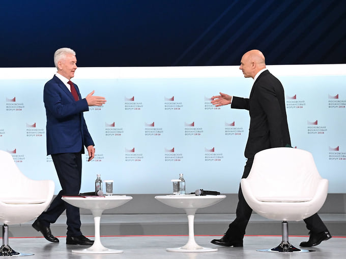 Бюджет вышел на Манеж