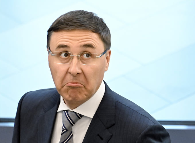 Глава Минобрнауки Валерий Фальков вместе с правительством серьезно задумался о регулировании частного образования