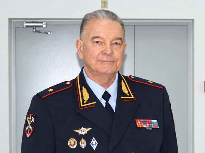 Генерал закусил на «Медведя»