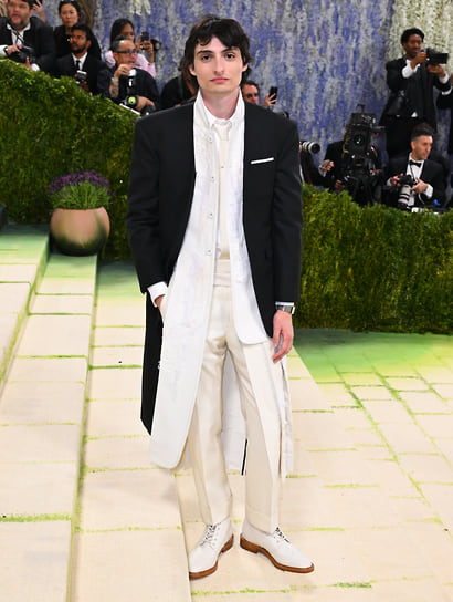 Финн Вулфхард в Thom Browne