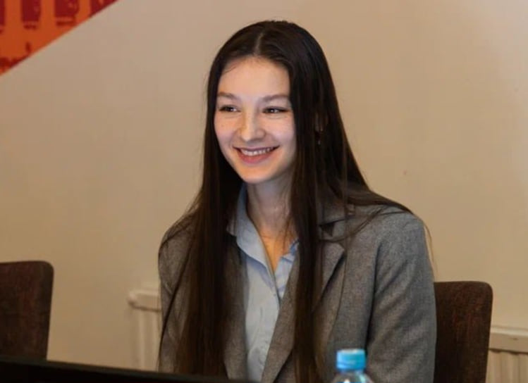 Алиса Суфэльфа